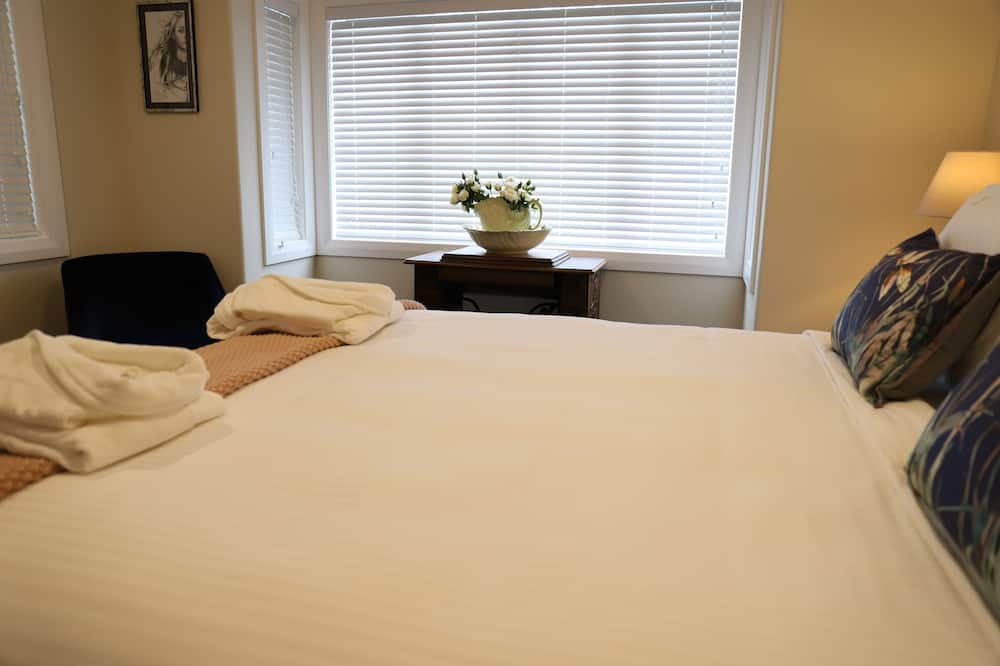 Photo of Bedroom in Aongatete