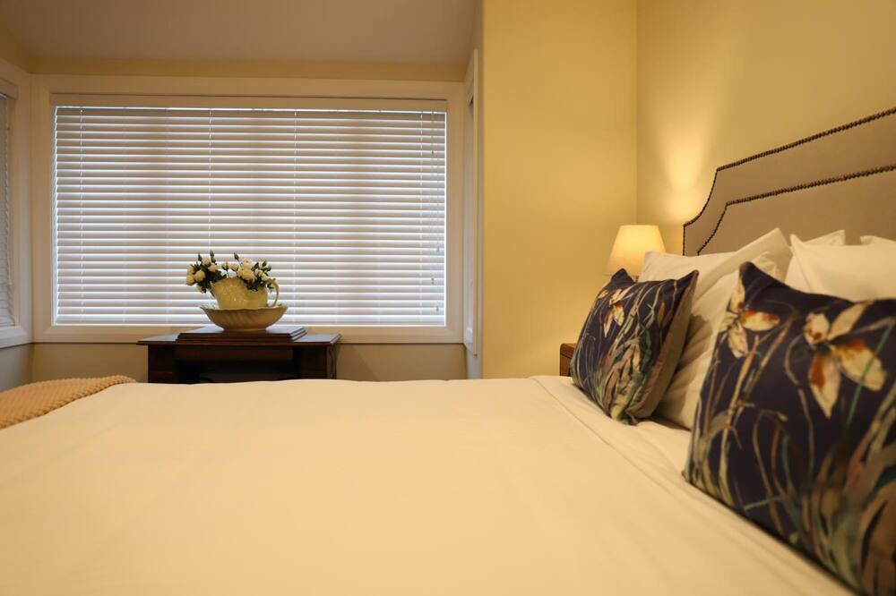 Photo of Bedroom in Aongatete