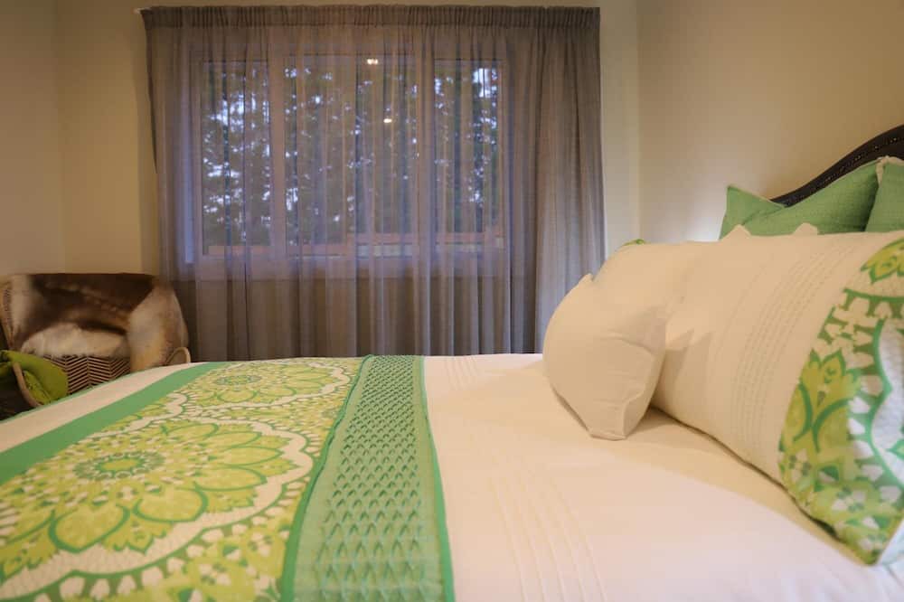 Photo of Bedroom in Aongatete