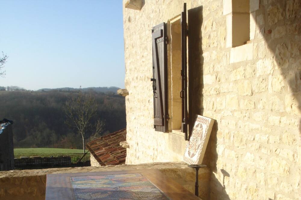 Photo of Patio Balcony in Montayral
