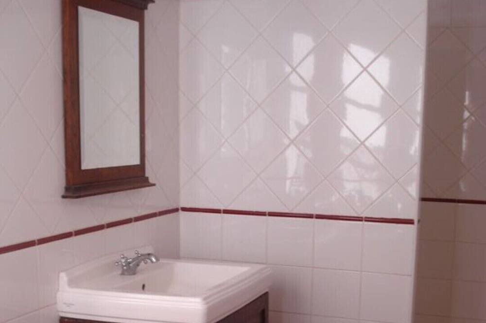 Photo of Bathroom in Montayral