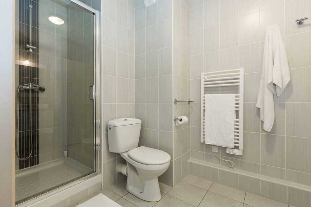 Photo of Bathroom in Pornichet