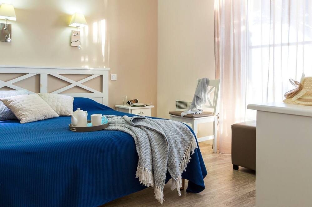 Photo of Bedroom in Pornichet