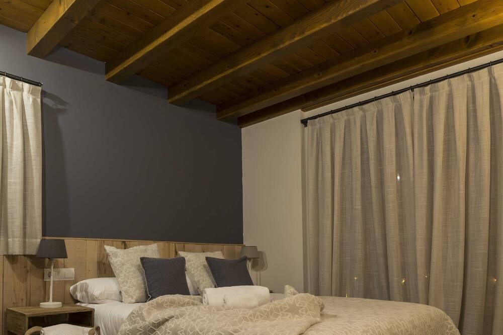 Photo of Bedroom in Esterri D'Aneu