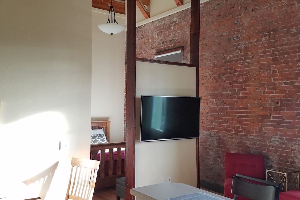 Photo of Others in Amity