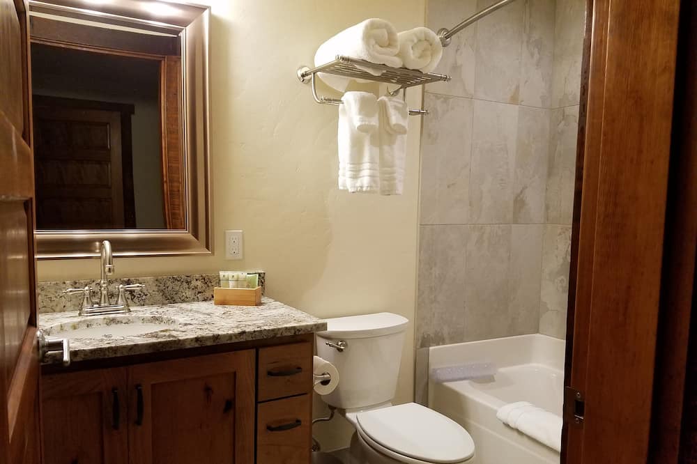 Photo of Bathroom in Amity