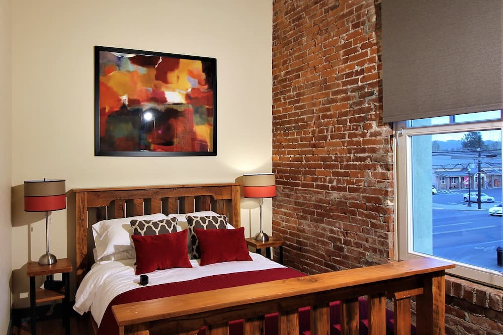 Photo of Others in Amity