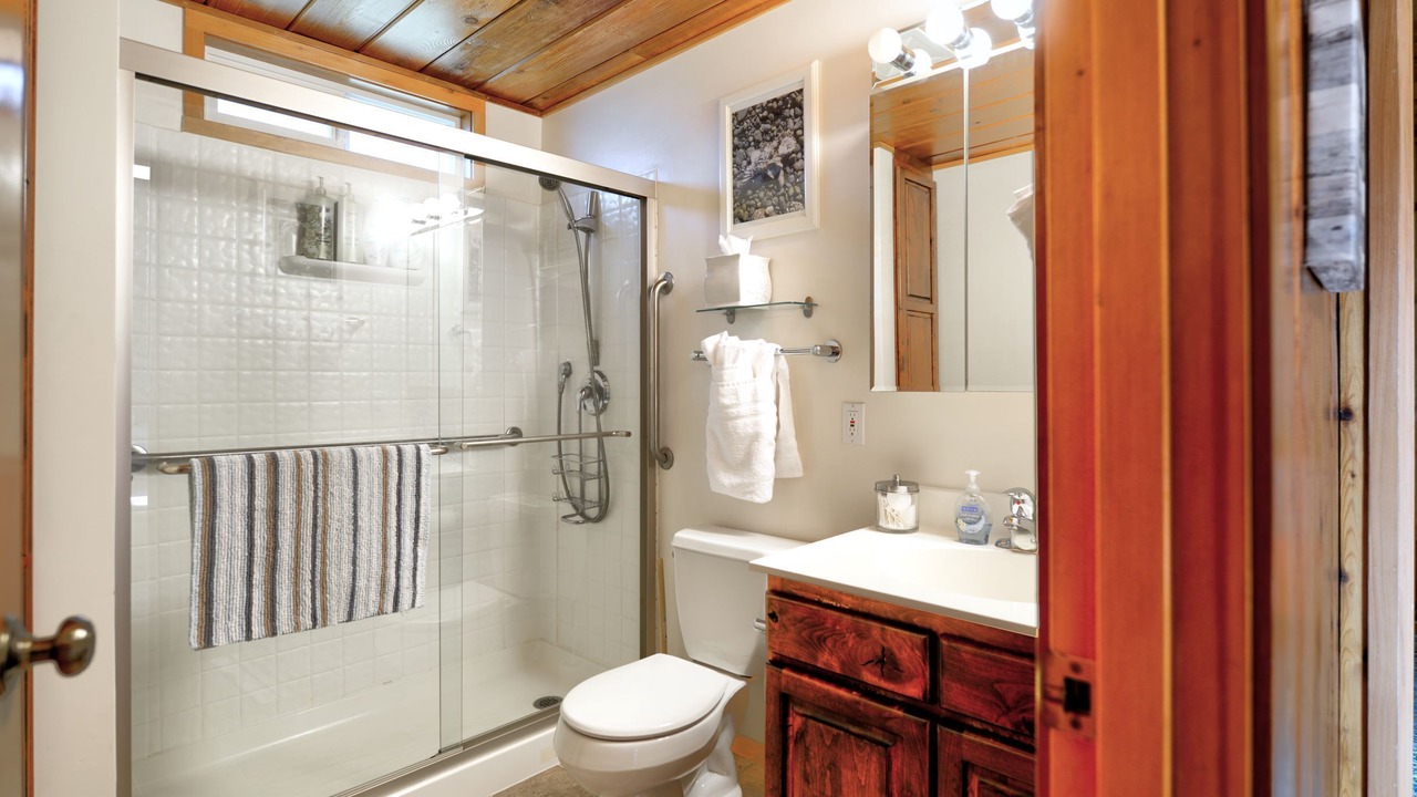 Photo of Others in Agate