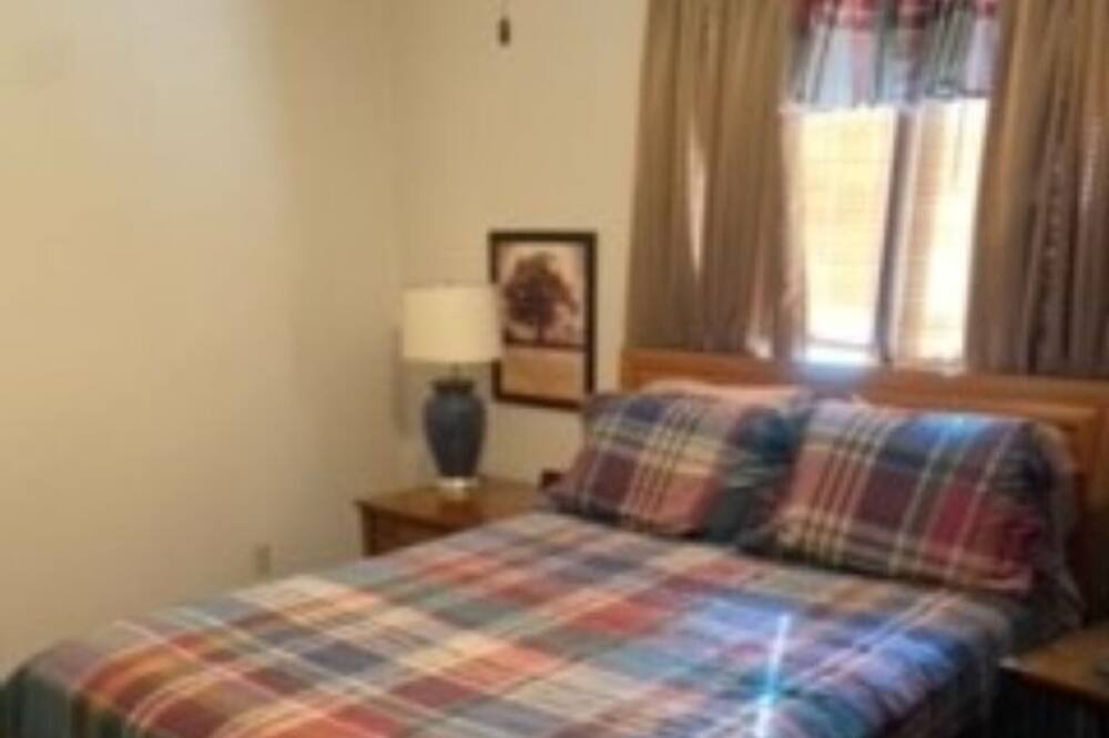 Photo of Bedroom in Spencer