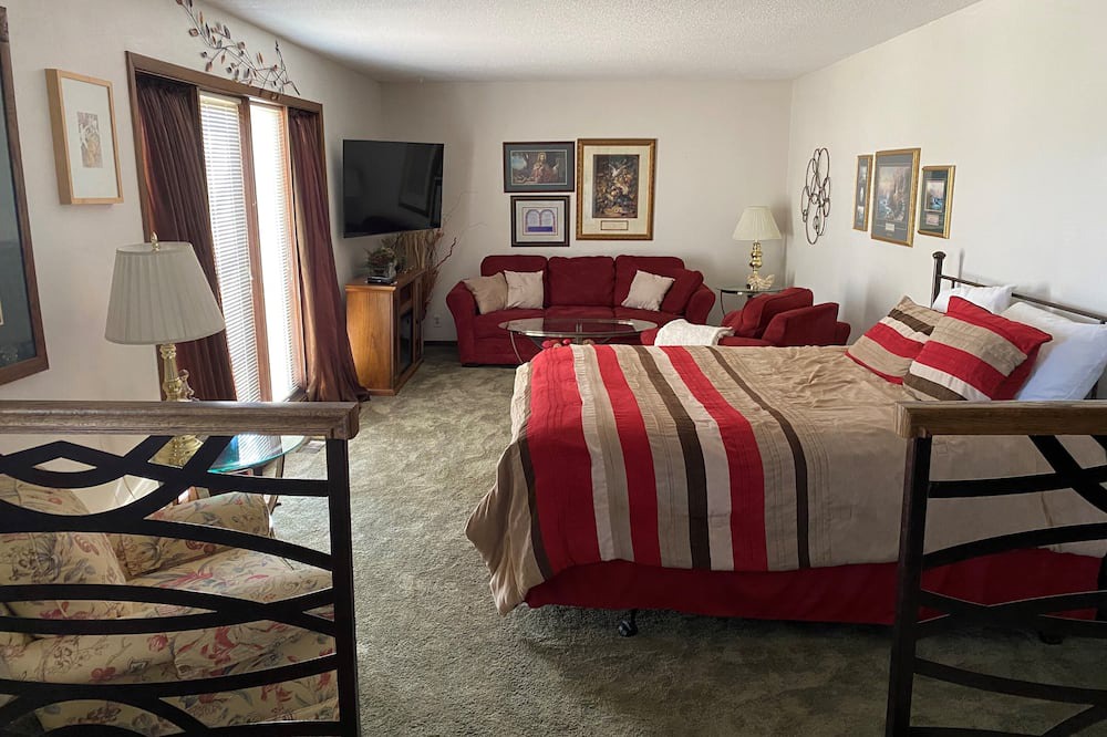 Photo of Bedroom in Spencer