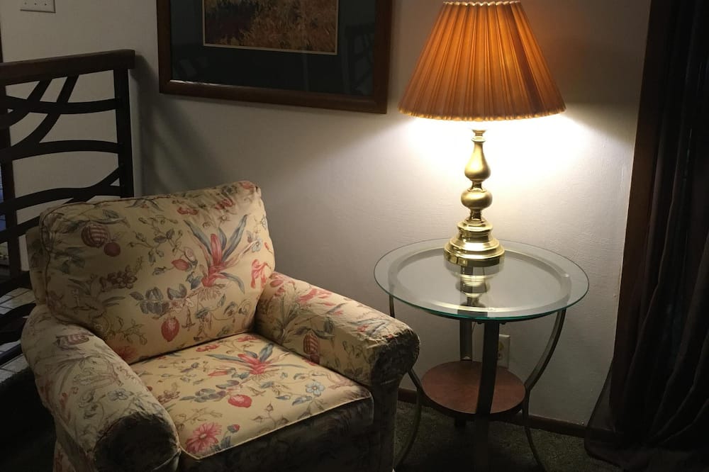 Photo of Livingroom in Spencer
