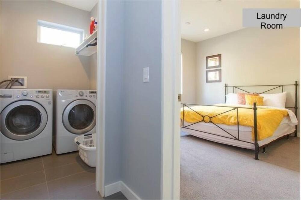 Photo of Bedroom in Ocean Park