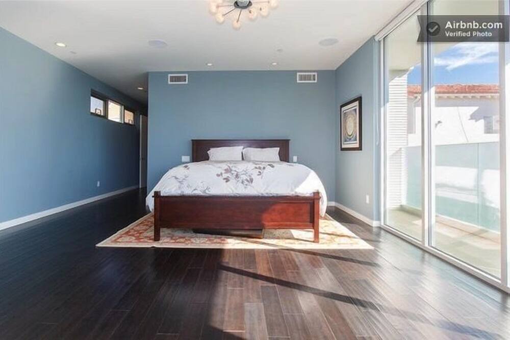 Photo of Bedroom in Ocean Park