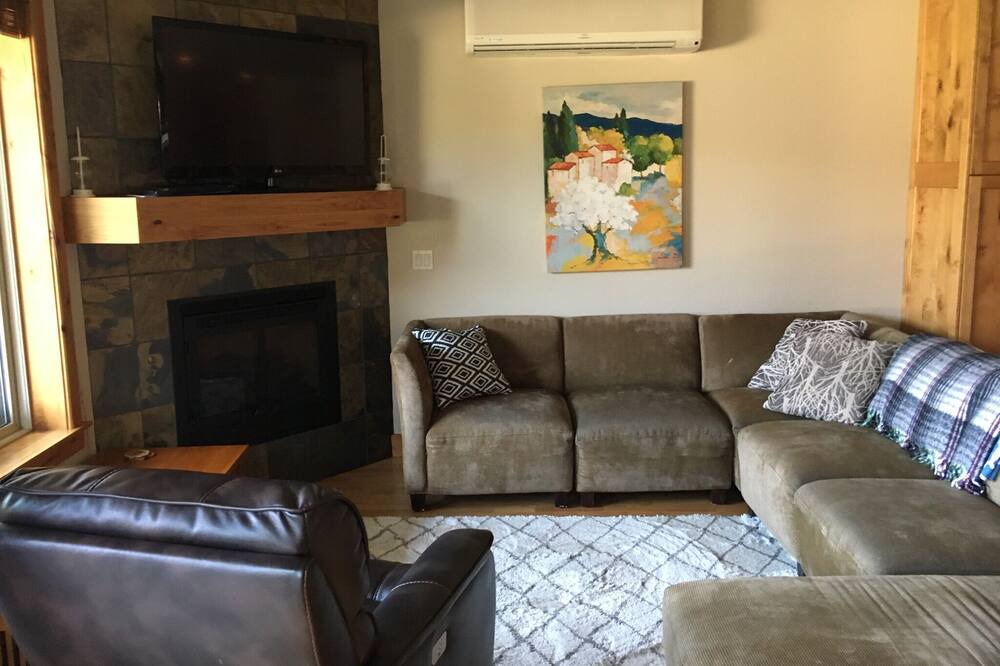 Photo of Livingroom in Lakeside