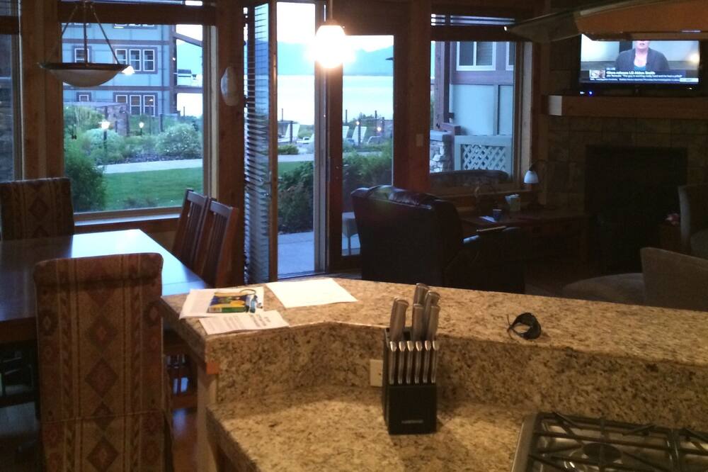 Photo of Kitchen in Lakeside