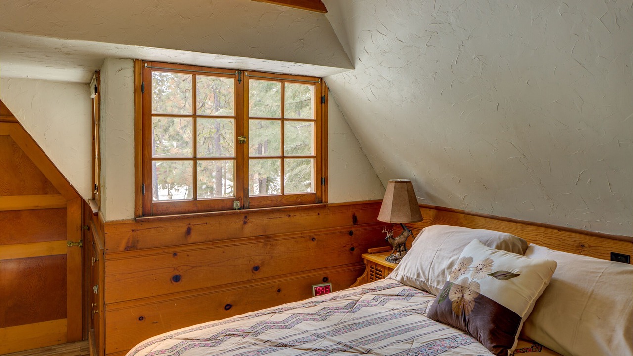 Photo of Bedroom in Pineland