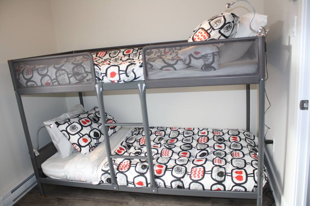 Photo of Bedroom in La Petite-Patrie
