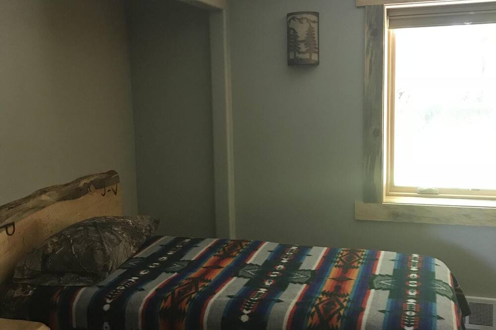 Photo of Bedroom in Livingston