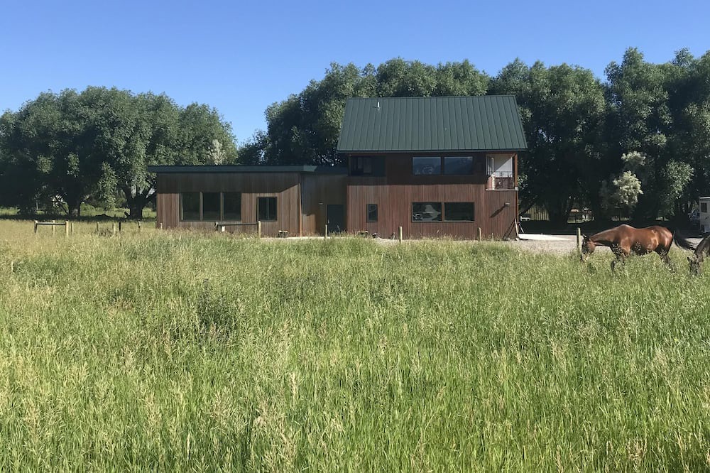 Photo of Outdoor in Livingston