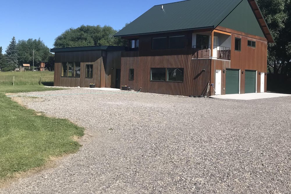 Photo of Outdoor in Livingston