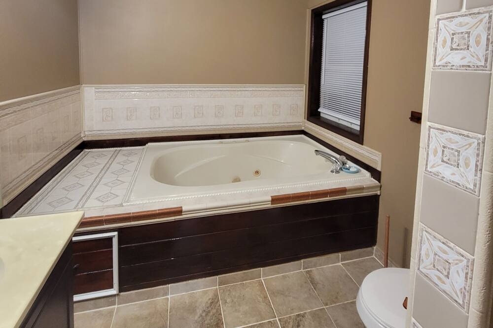 Photo of Bathroom in Tobyhanna