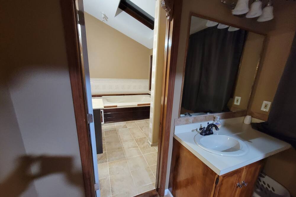 Photo of Bathroom in Tobyhanna