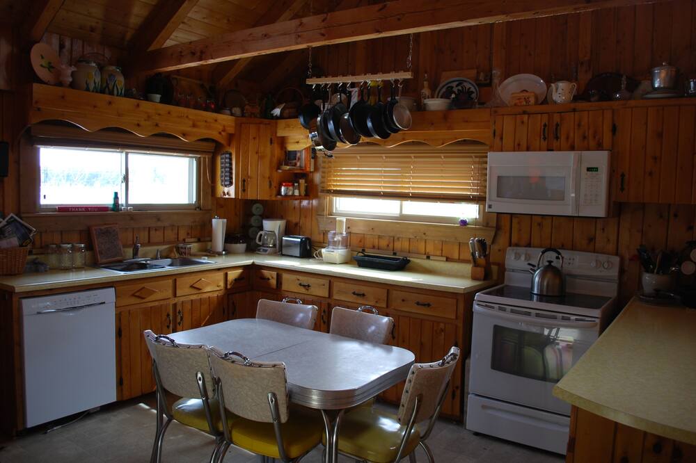 Photo of Kitchen in Lee