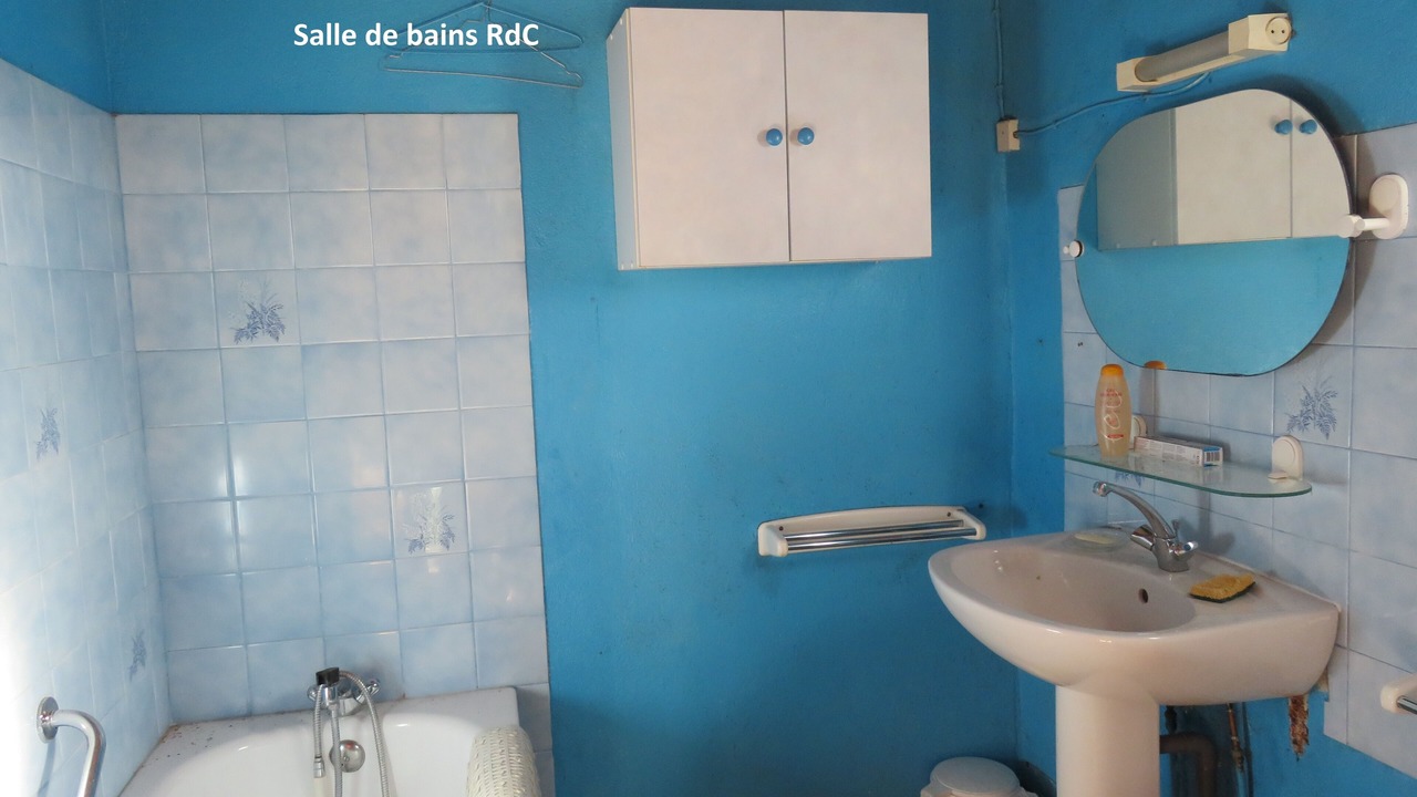 Photo of Bathroom in Saint-Amans
