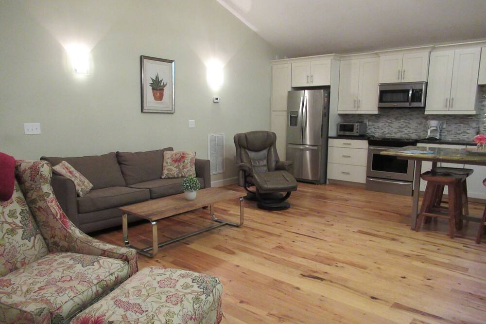 Photo of Livingroom in Burlington