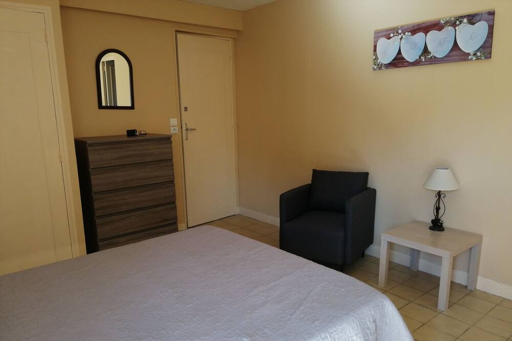 Photo of Bedroom in Aigremont