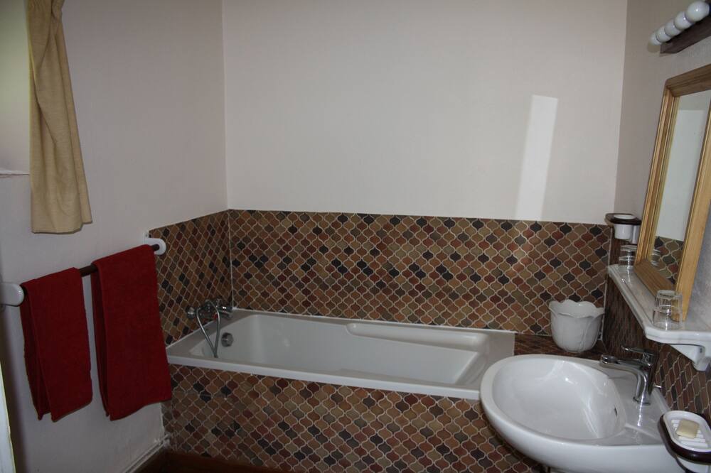 Photo of Bathroom in Cuxac-Cabardes