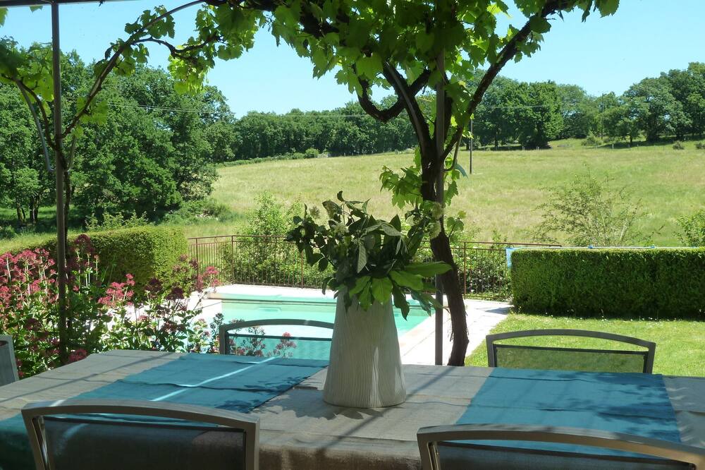Photo of Patio Balcony in Loubressac