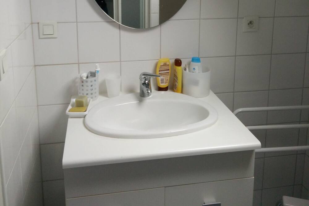Photo of Bathroom in La Fuye-Velpeau