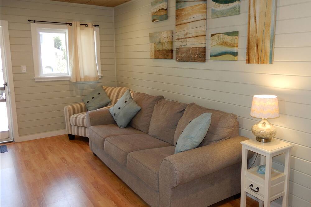 Photo of Livingroom in Opal Cliffs