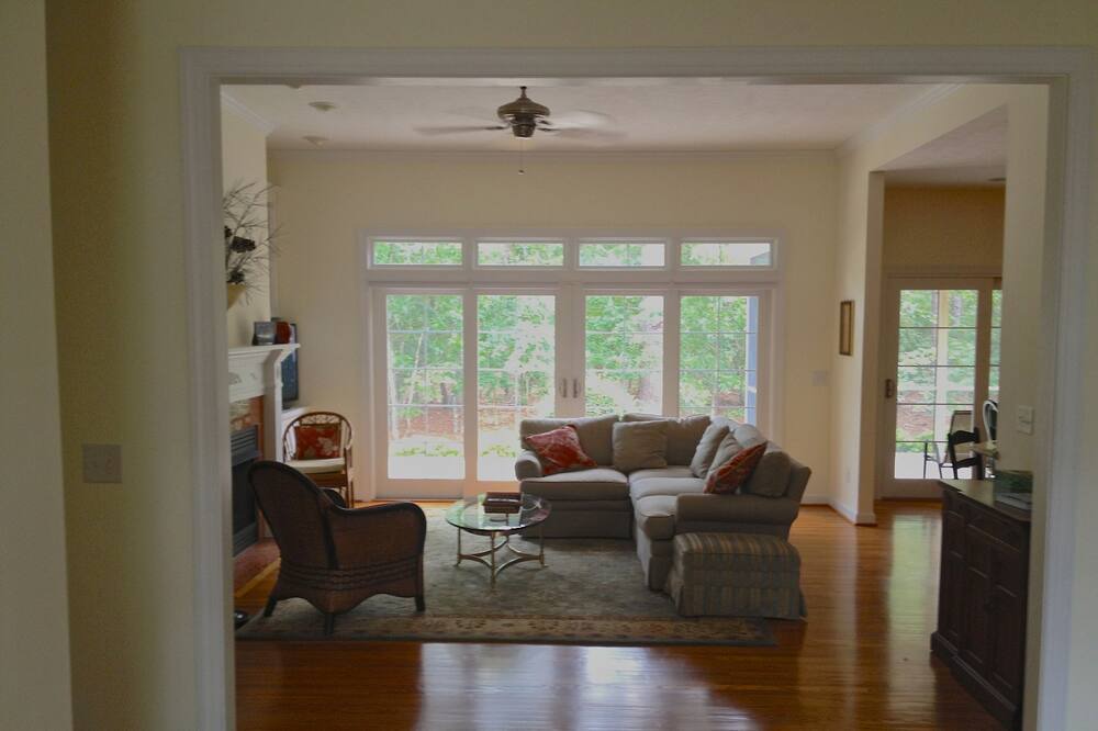 Photo of Livingroom in Pinehurst