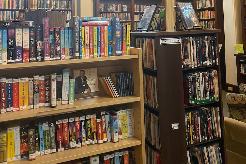 Photo of Others in Hinsdale