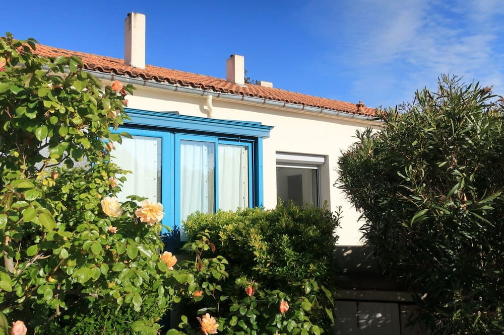 Photo of Outdoor in La Jarne