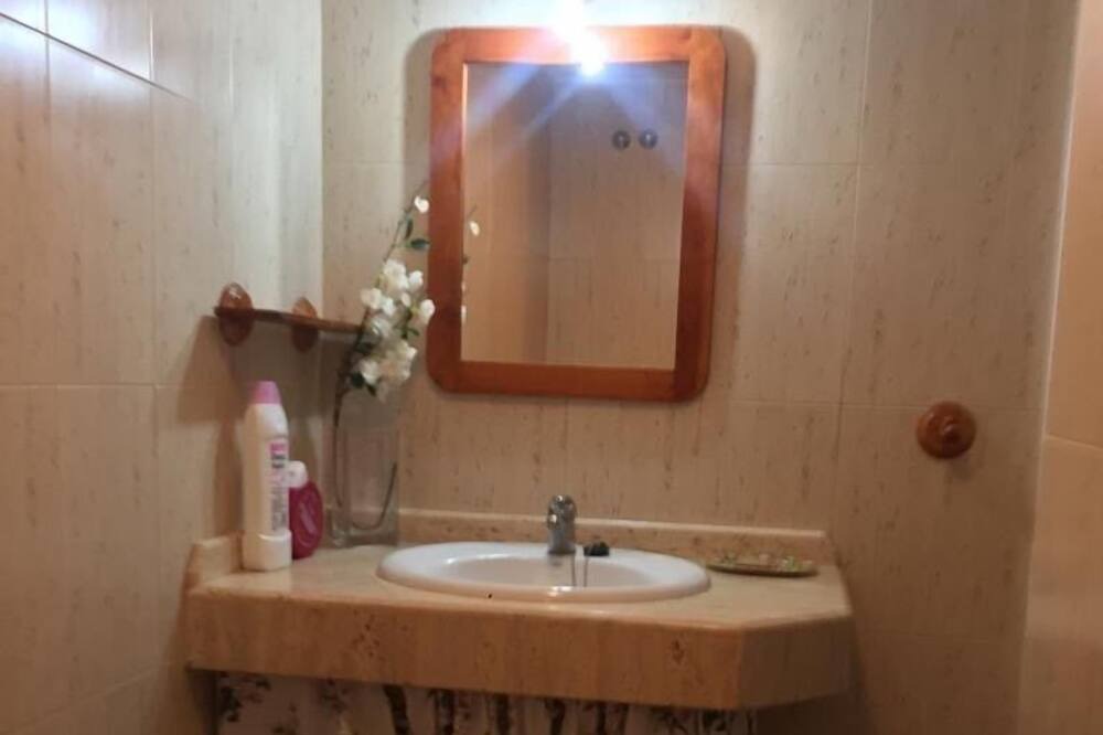 Photo of Bathroom in Alquezar