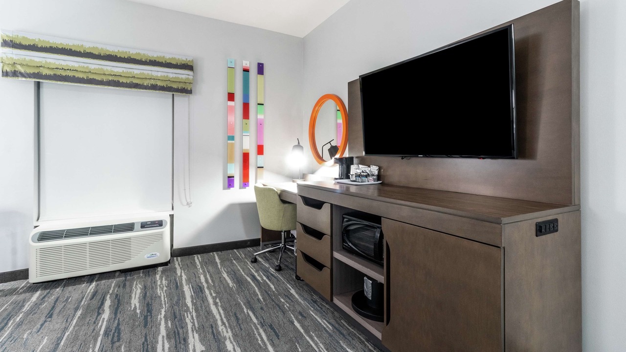 Photo of Bedroom in Locust Grove
