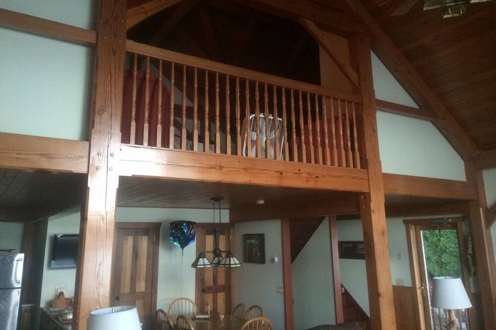 Photo of Bedroom in Valois