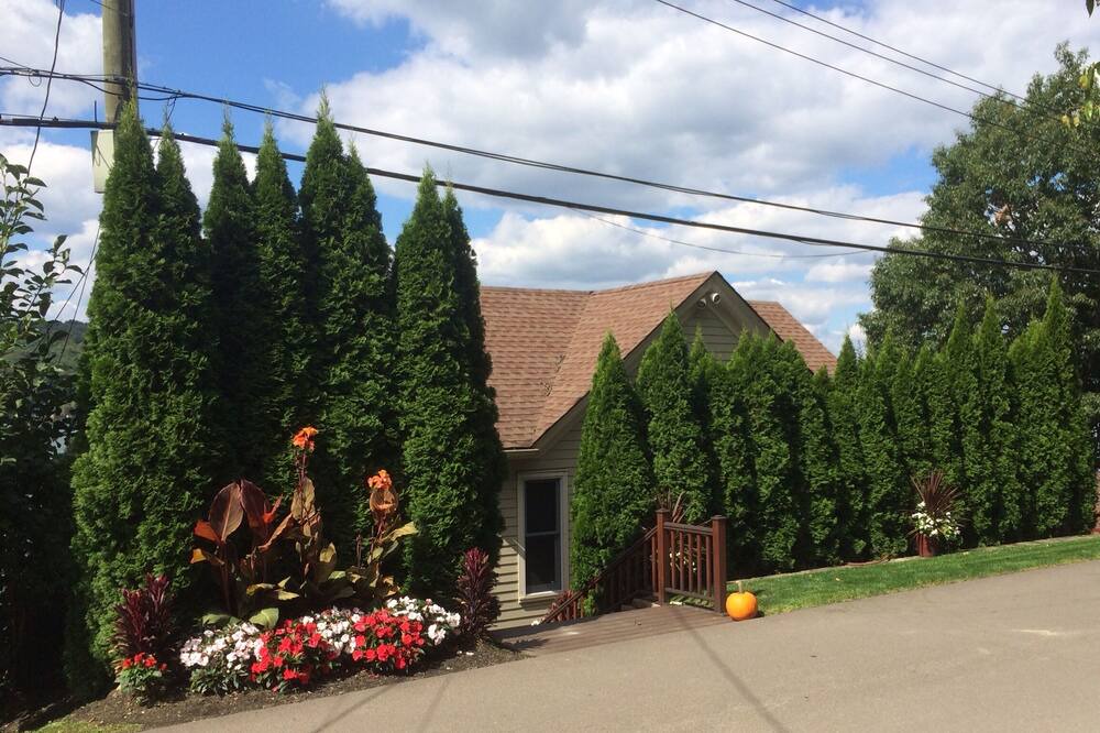Photo of Outdoor in Valois