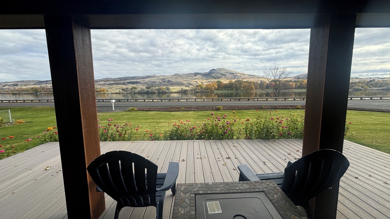Photo of Patio Balcony in Clarkston Heights-Vineland