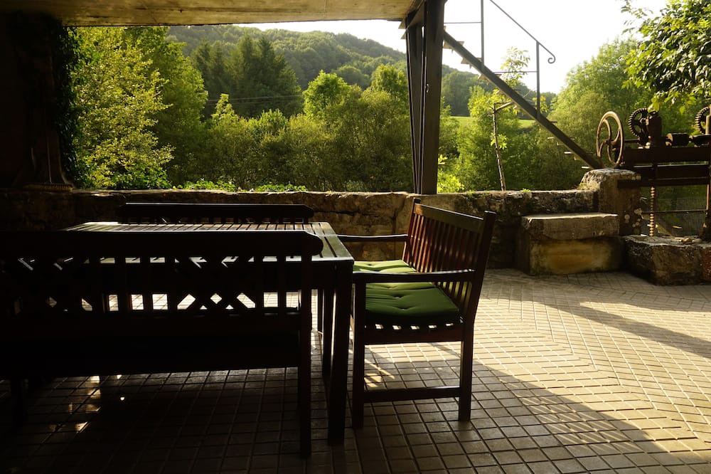 Photo of Patio Balcony in Larraun
