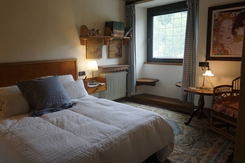 Photo of Bedroom in Larraun