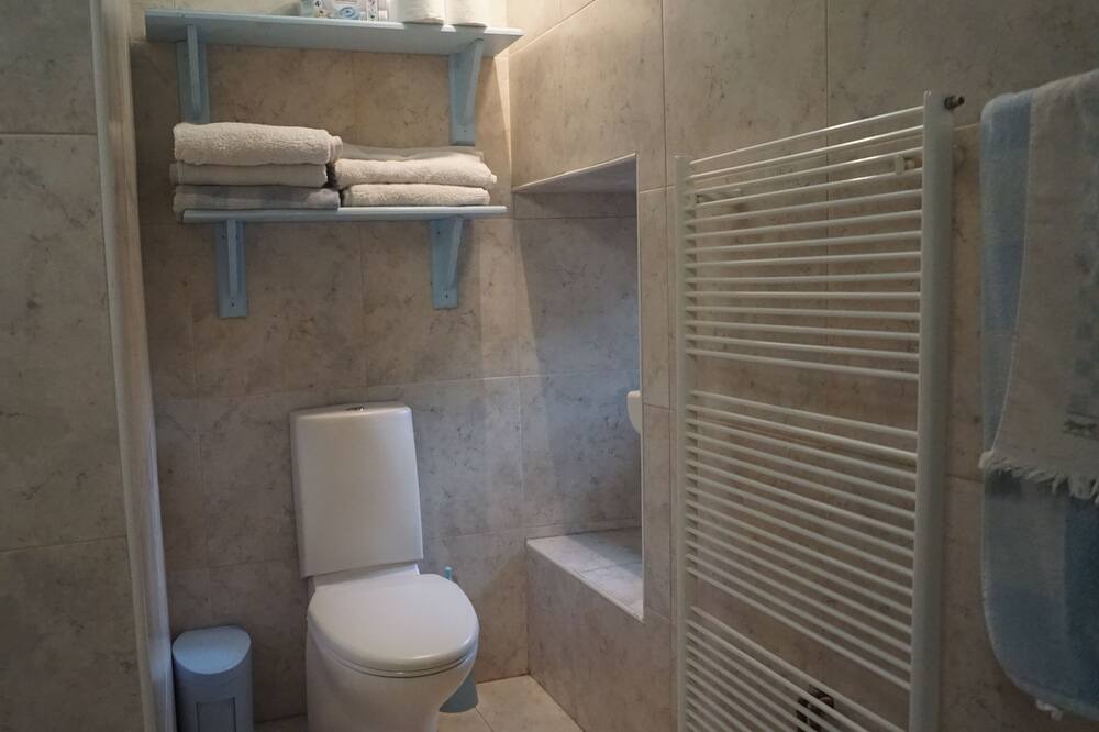Photo of Bathroom in Larraun