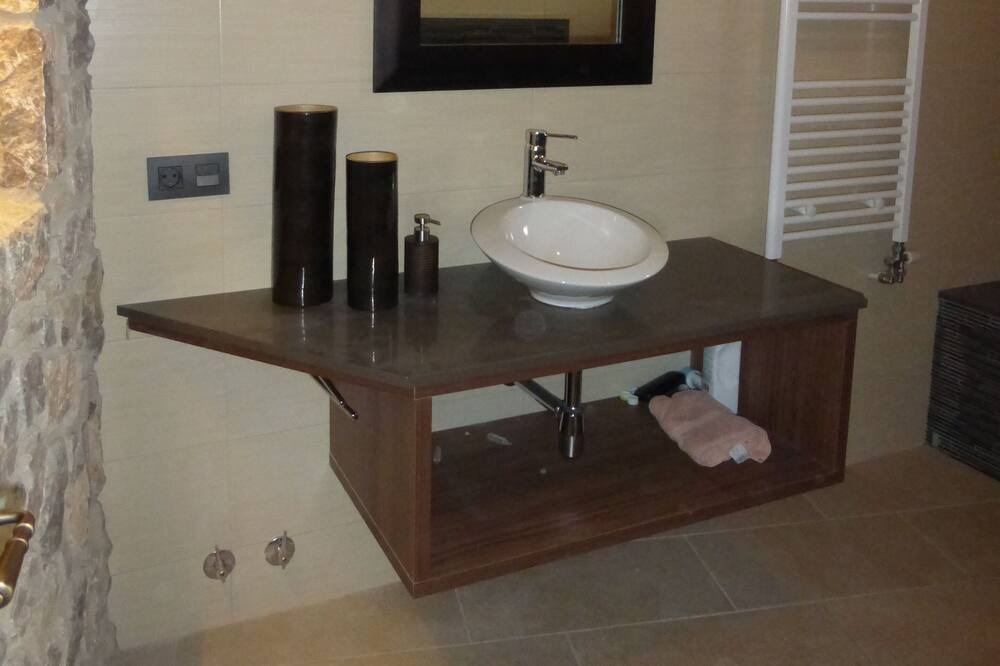 Photo of Bathroom in La Nou