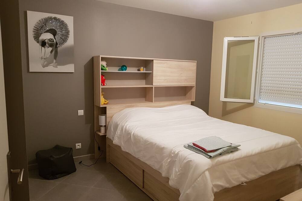 Photo of Bedroom in Montazels