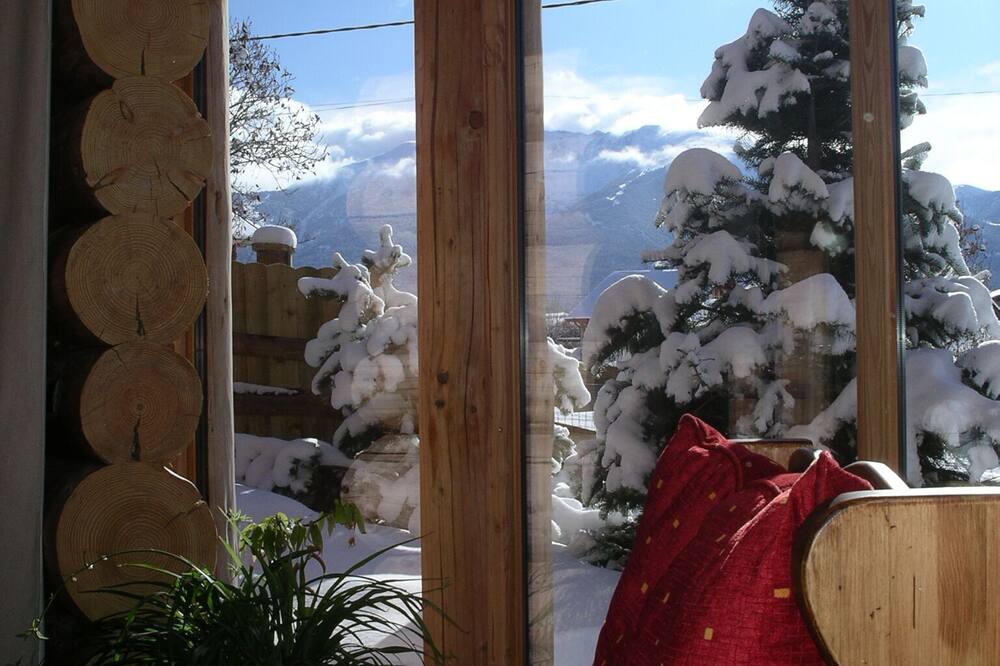 Photo of Others in Superbolquere