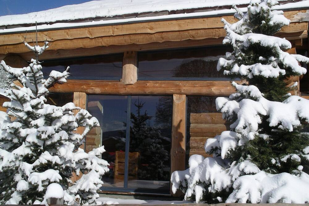 Photo of Outdoor in Superbolquere