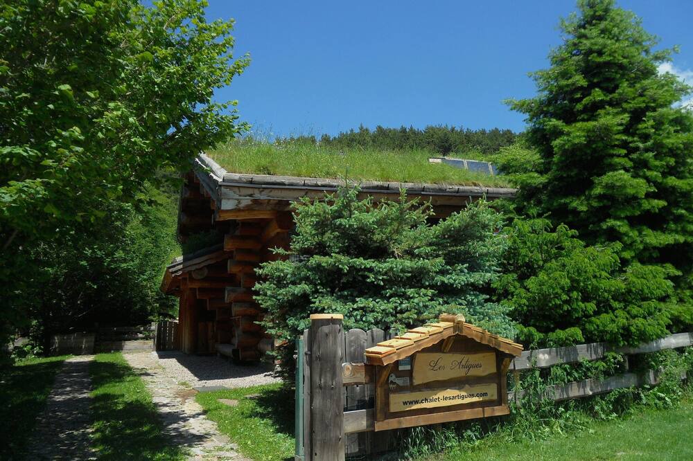 Photo of Outdoor in Superbolquere